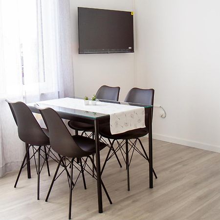 Seaside Gateway Apartment Kastela Ngoại thất bức ảnh