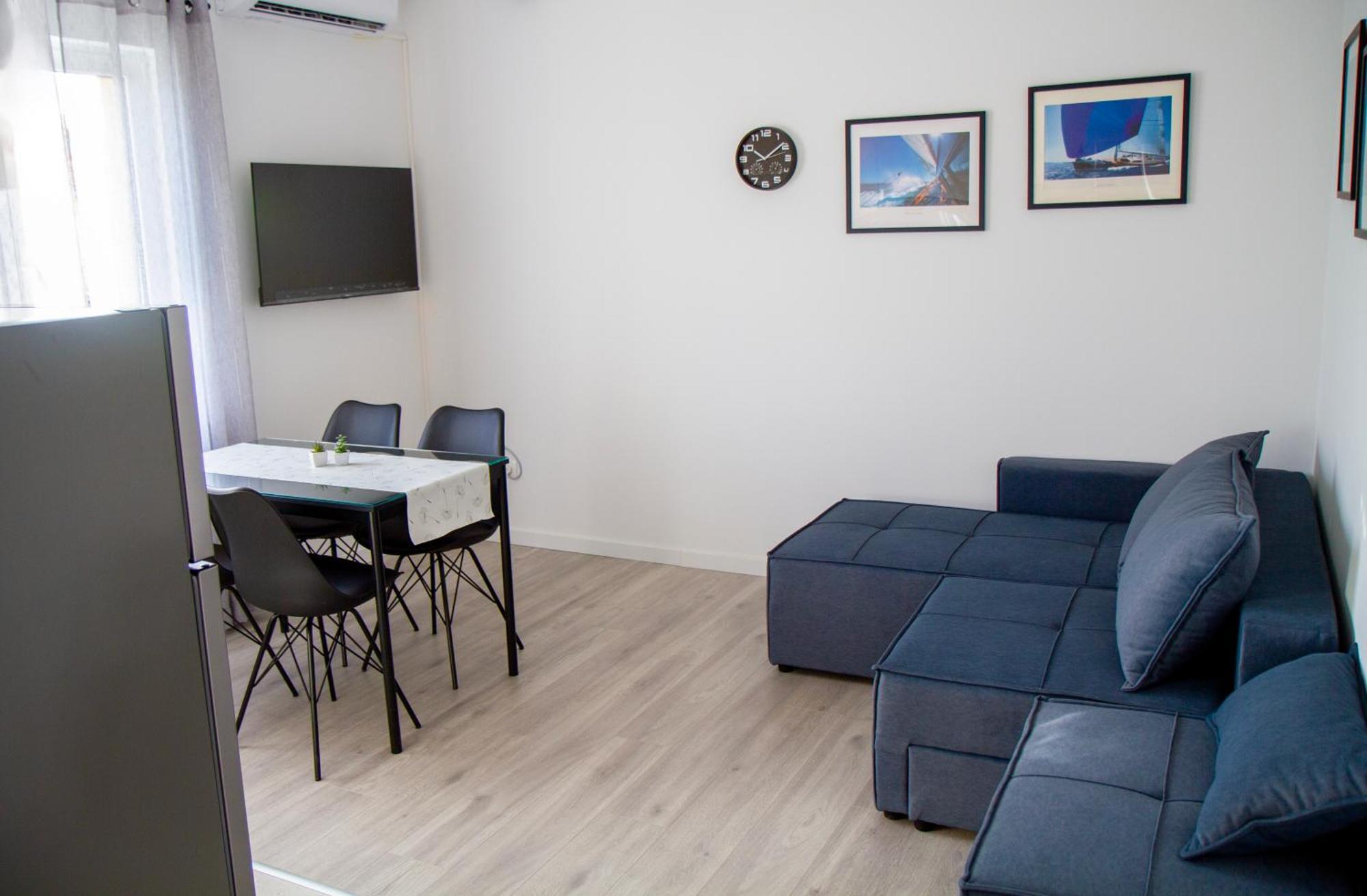 Seaside Gateway Apartment Kastela Ngoại thất bức ảnh